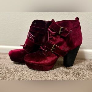 Elegant Burgundy Ankle Boots